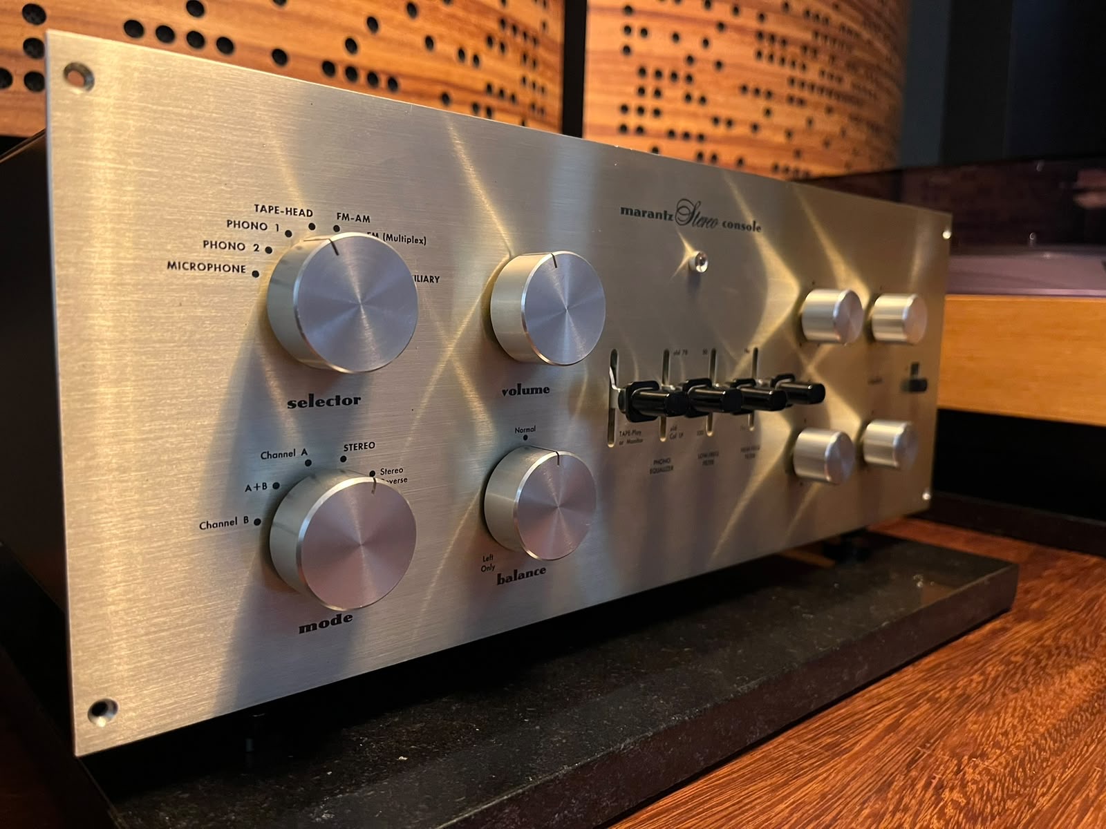 Marantz 7, pieza histórica de alta fidelidad y referencia en la historia de EZ Reference Audio Components.